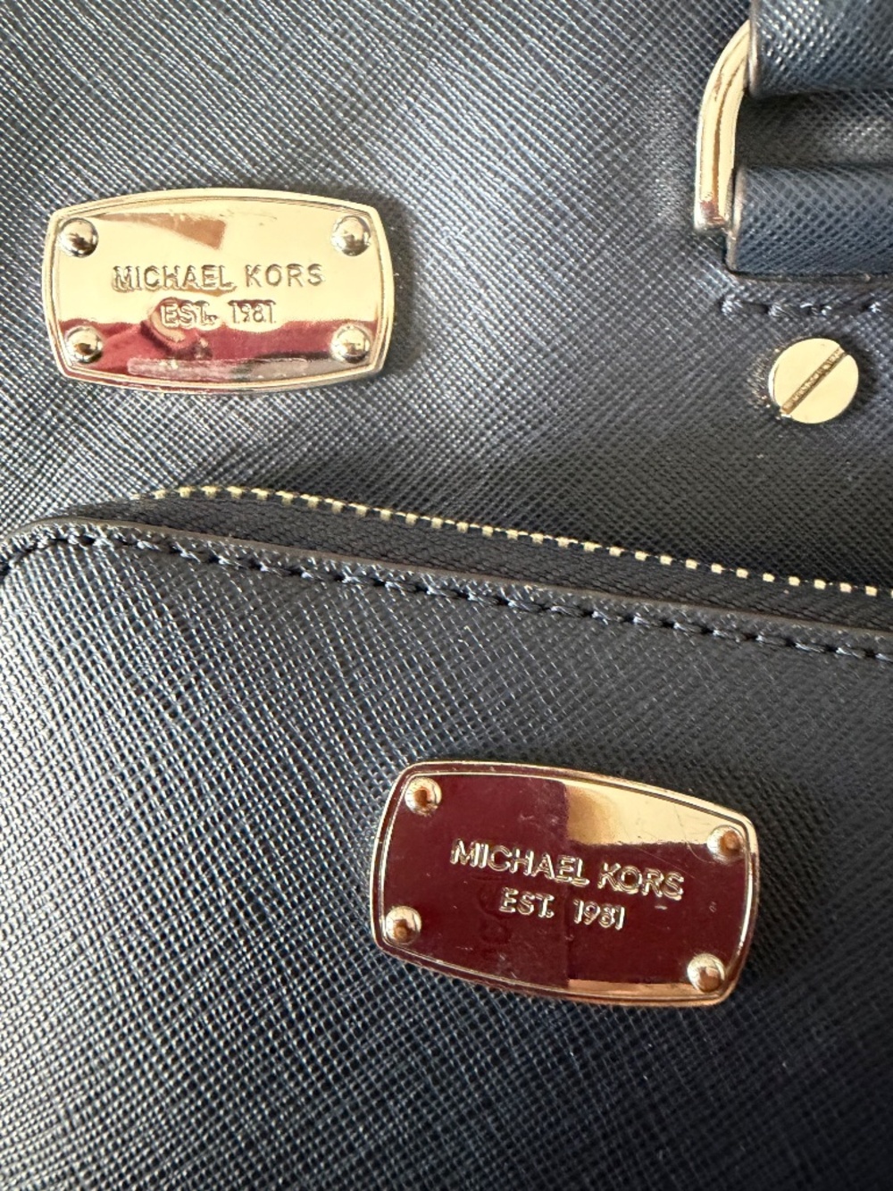 Handbag - Picture 2 of 6